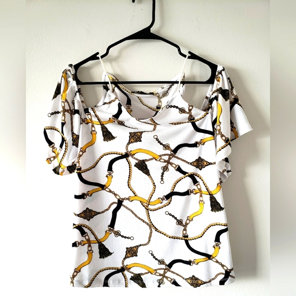 💥I.N.C cold shoulder white equestrian print size small 💥 - Picture 4 of 6